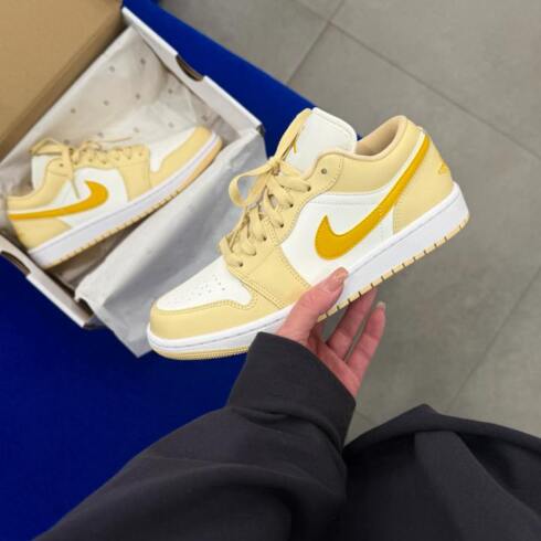 Кроссовки женские Nike Air Jordan 1 Low Pale Vanilla DC0774-170